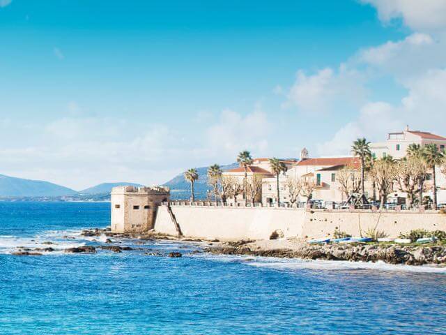 Prenota voli economici per Alghero con Opodo
