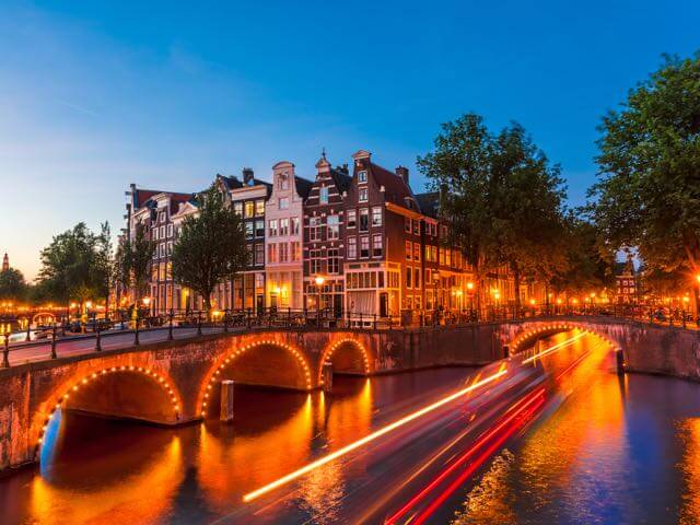 Prenota voli low cost per Amsterdam con onefront-Opodo