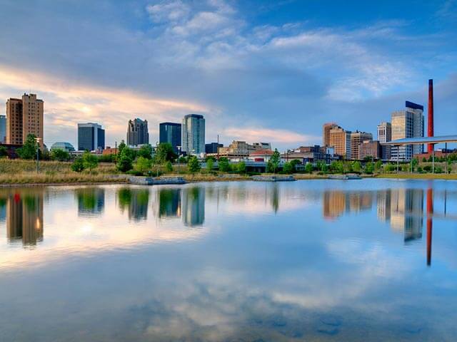 Prenota voli low cost per Birmingham con onefront-Opodo