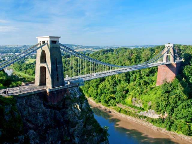 Prenota voli low cost per Bristol con onefront-Opodo