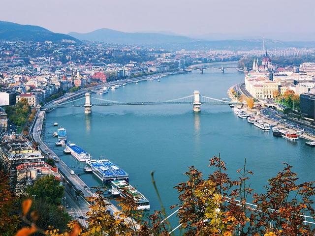 Prenota voli low cost per Budapest con onefront-Opodo