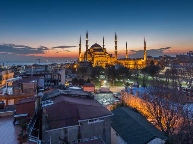Prenota voli low cost per Istanbul con onefront-Opodo