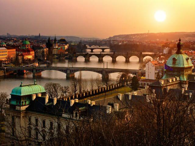 Prenota voli economici per Praga con Opodo